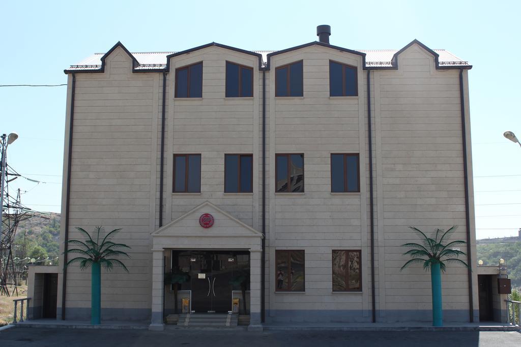 Sochi Plaza Hotel Yerevan Exterior photo